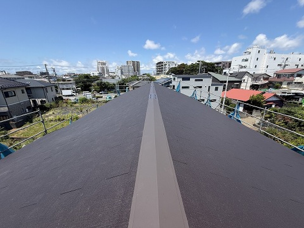 屋根工事が完了