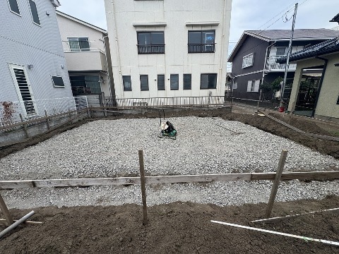 基礎工事着工