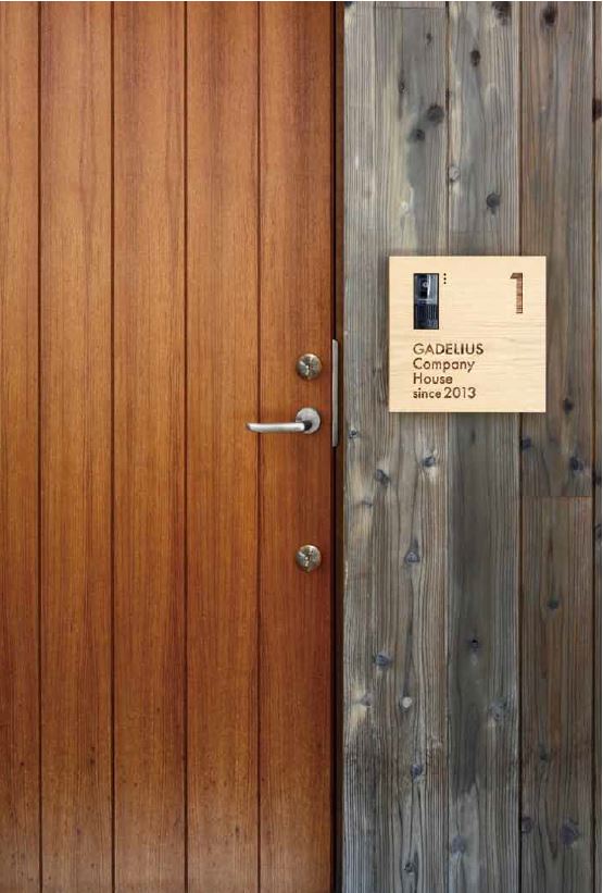 防火地域でも使える木製玄関ドア 湘南 平塚の工藤工務店